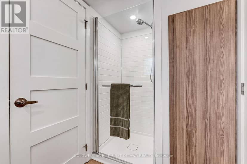 J050 - 194 Tay Ridge Drive — photo 23 of 31