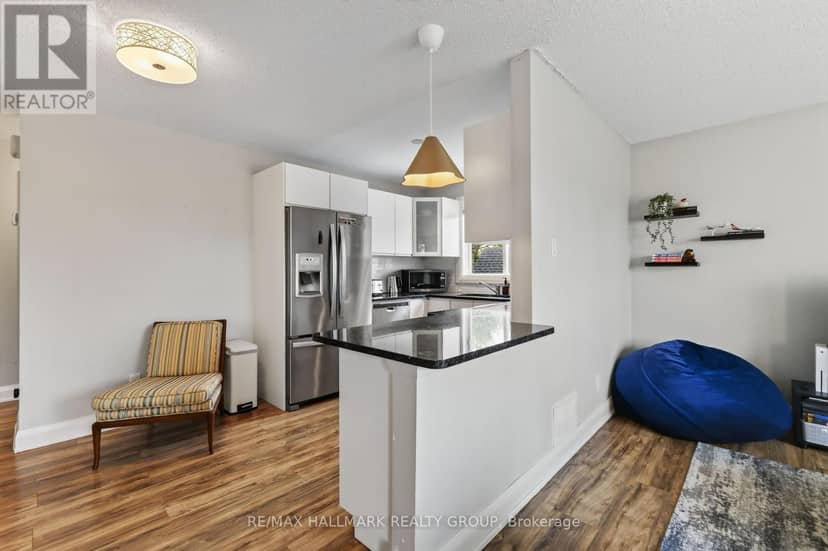 388 Winston Avenue, Ottawa, photo 7