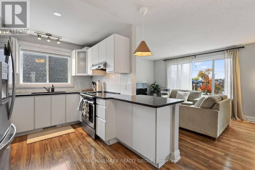 388 Winston Avenue, Ottawa, photo 8