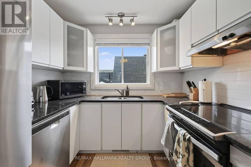 388 Winston Avenue — photo 9 of 40