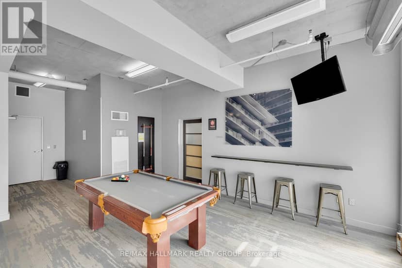210 - 180 York Street — photo 23 of 25