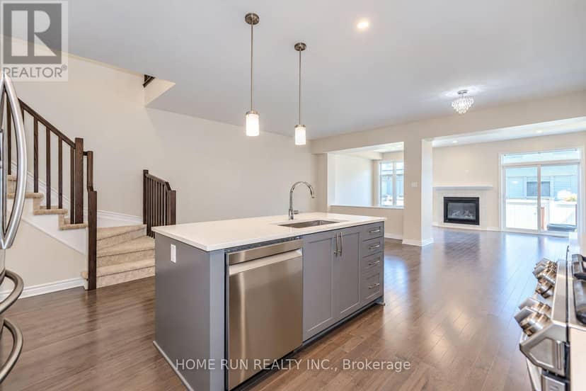785 Cairn Crescent — photo 12 of 40