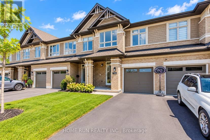 785 Cairn Crescent, Ottawa, photo 2
