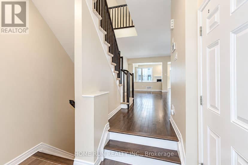 785 Cairn Crescent, Ottawa, photo 6
