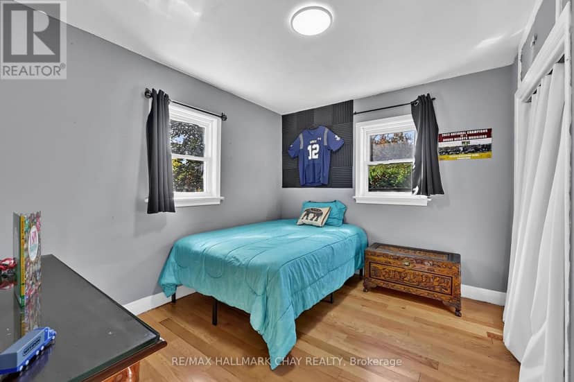 90 Roxborough Road — photo 15 of 30