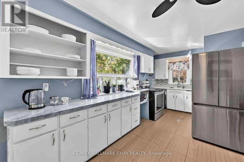90 Roxborough Road — photo 5 of 30