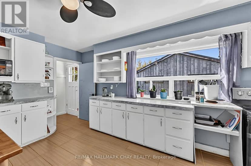 90 Roxborough Road — photo 6 of 30