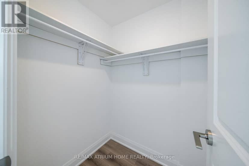 1004 - 10 Gatineau Drive — photo 12 of 23