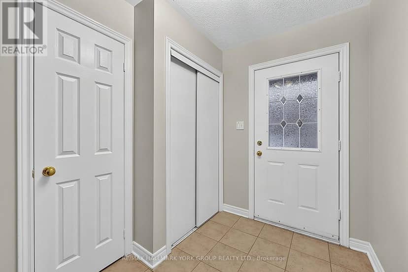 23 Marmill Way, Markham, photo 4