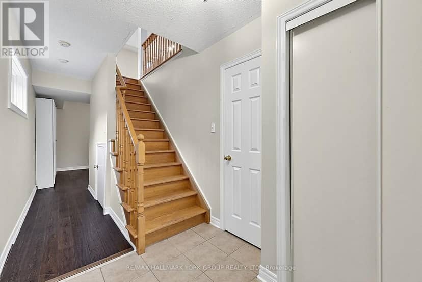 23 Marmill Way, Markham, photo 5