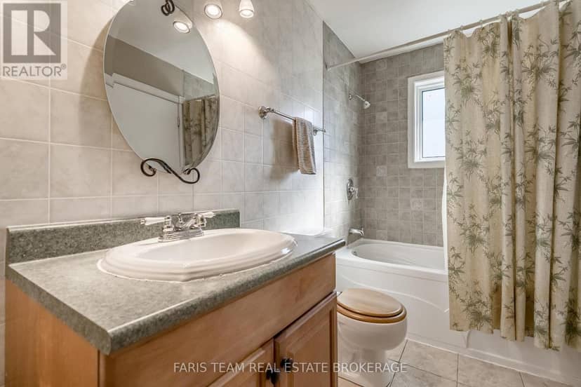 163 Shannon Street — photo 11 of 22