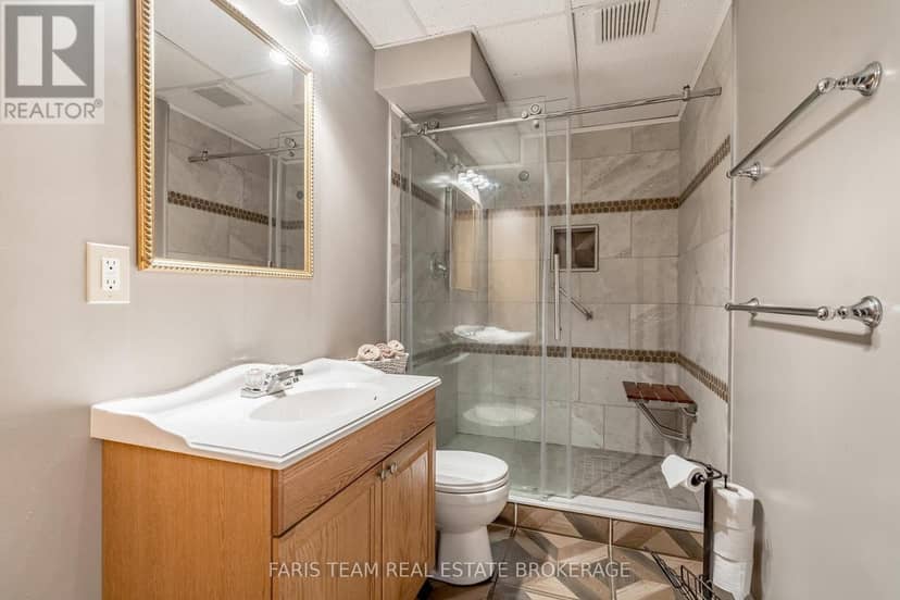 163 Shannon Street — photo 16 of 22