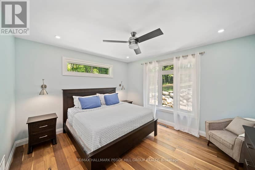 1087 Vindin Street — photo 12 of 36