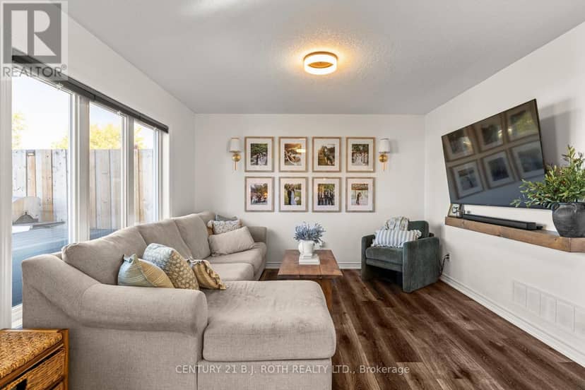 263 Quebec Street — photo 10 of 33