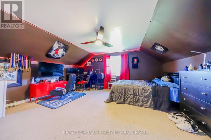 1091 Broad Street E — photo 11 of 22
