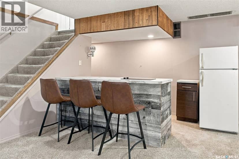 122 Michener Drive — photo 35 of 40