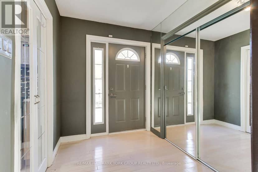 10 Harefield Drive, Toronto, photo 4