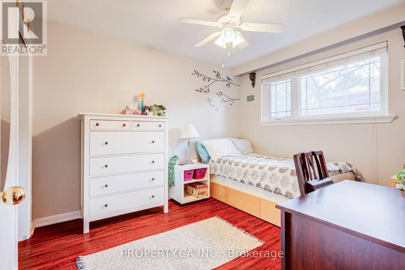 2302 Redfern Road — photo 16 of 28
