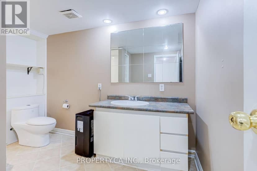 2302 Redfern Road — photo 21 of 28