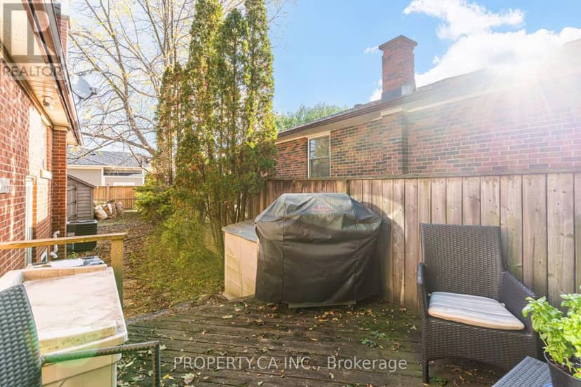 2302 Redfern Road — photo 26 of 28
