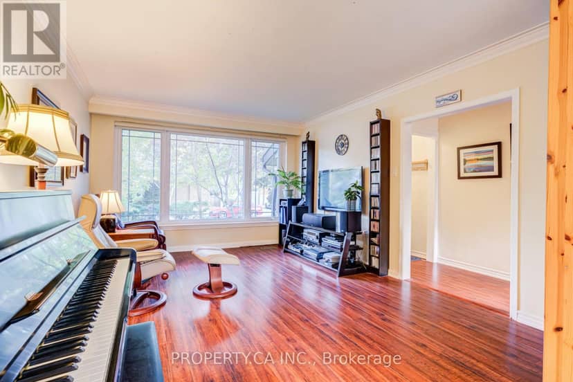 2302 Redfern Road, Burlington, photo 7
