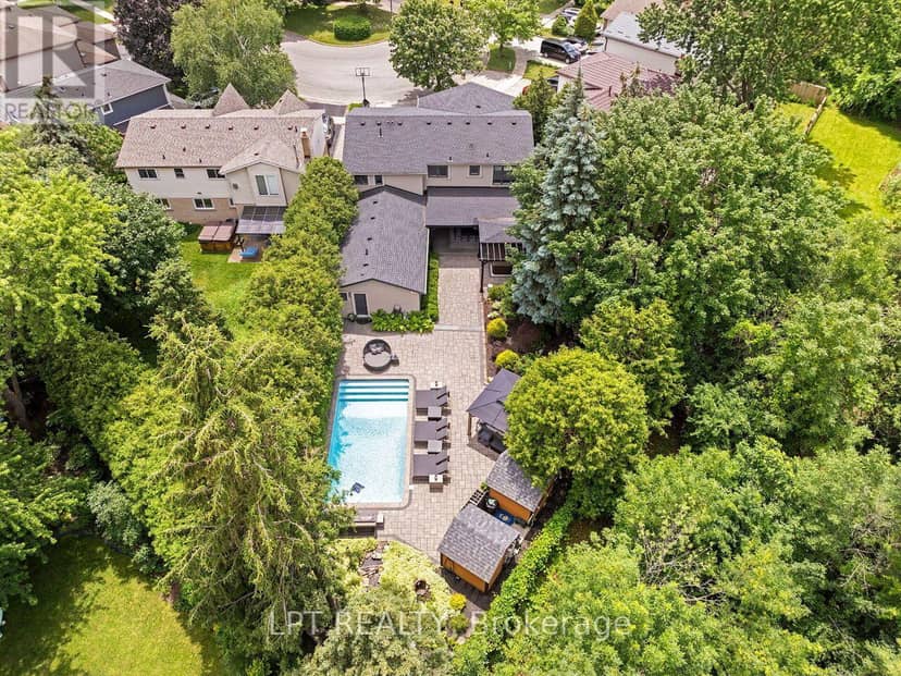 493 Tipperton Crescent, Oakville, photo 2