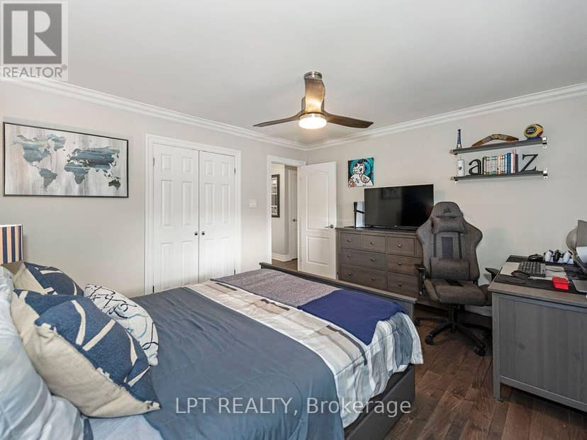 493 Tipperton Crescent — photo 33 of 40