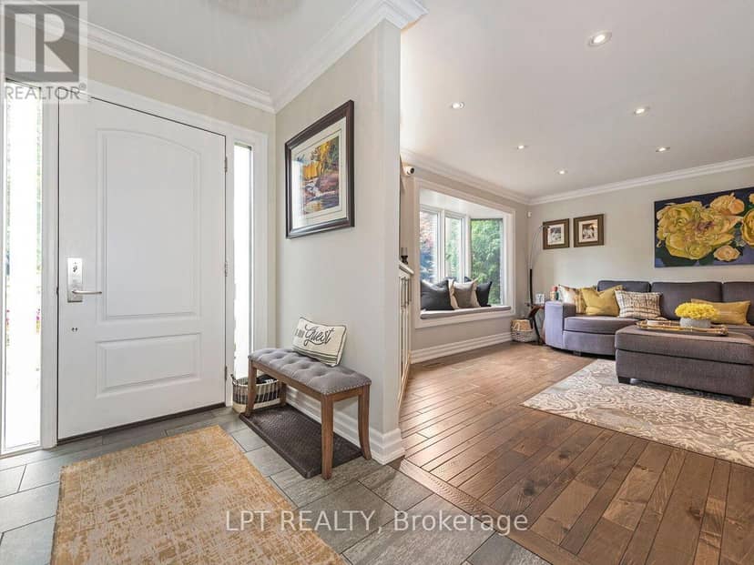 493 Tipperton Crescent, Oakville, photo 5