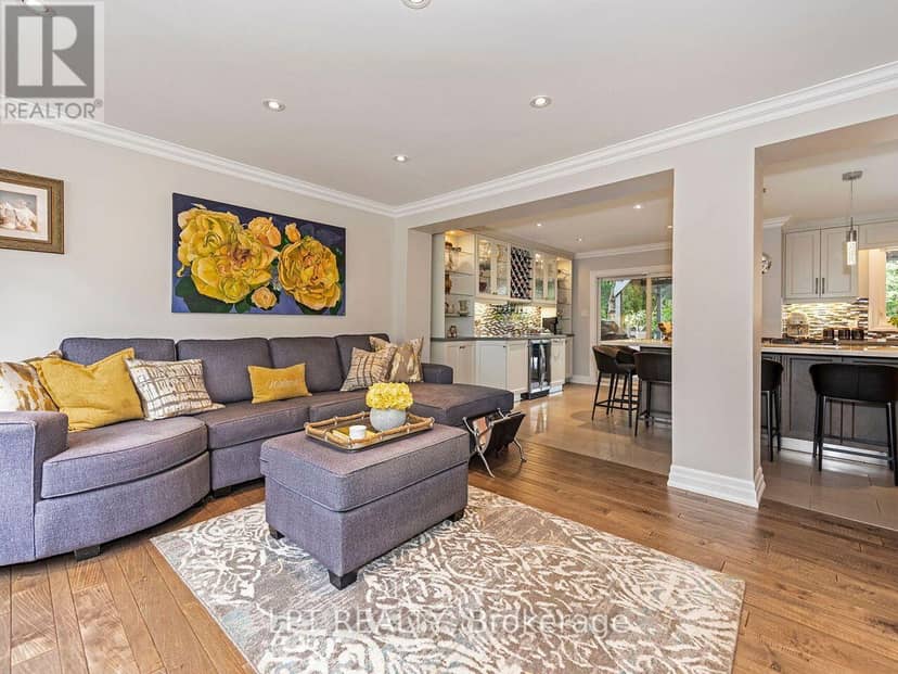 493 Tipperton Crescent, Oakville, photo 7