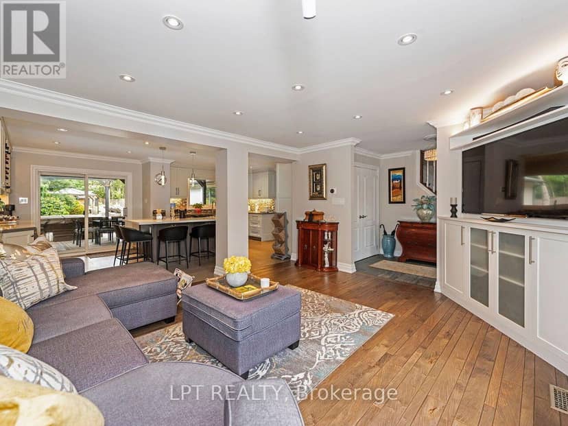493 Tipperton Crescent, Oakville, photo 8