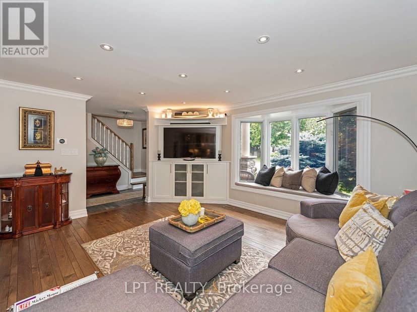 493 Tipperton Crescent — photo 9 of 40
