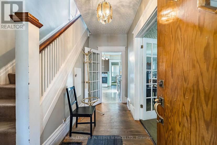 85 West Street, Brampton, photo 4