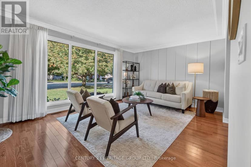 19 Meadowbrook Crescent — photo 17 of 40