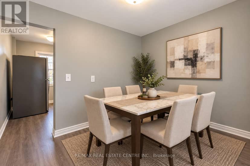 27 Woodman Drive N, Hamilton, photo 8
