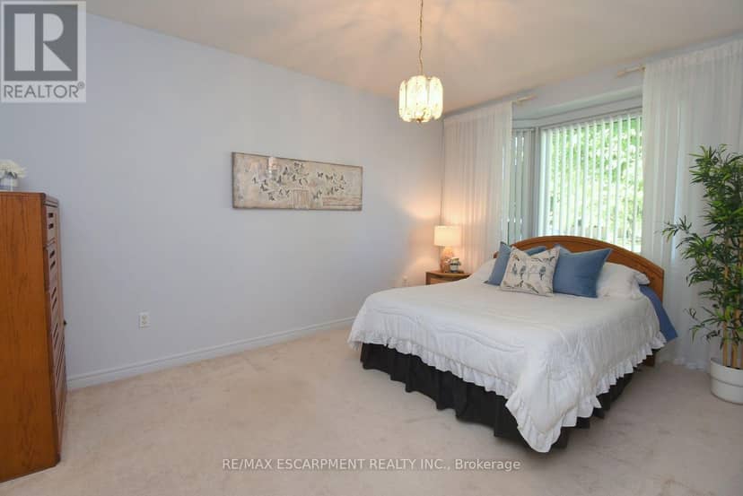 87 Jenifer Drive — photo 18 of 40