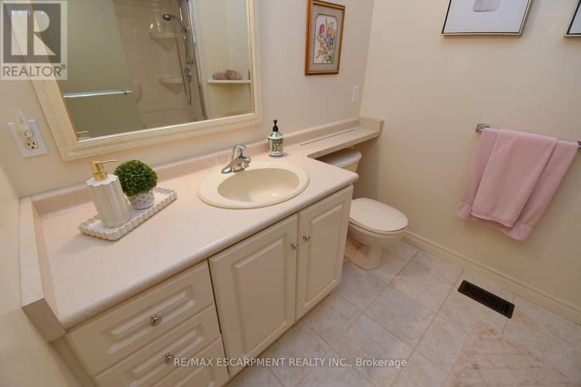 87 Jenifer Drive — photo 19 of 40