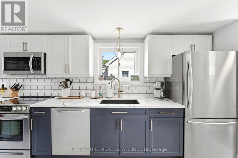 662 Cochrane Road — photo 10 of 38