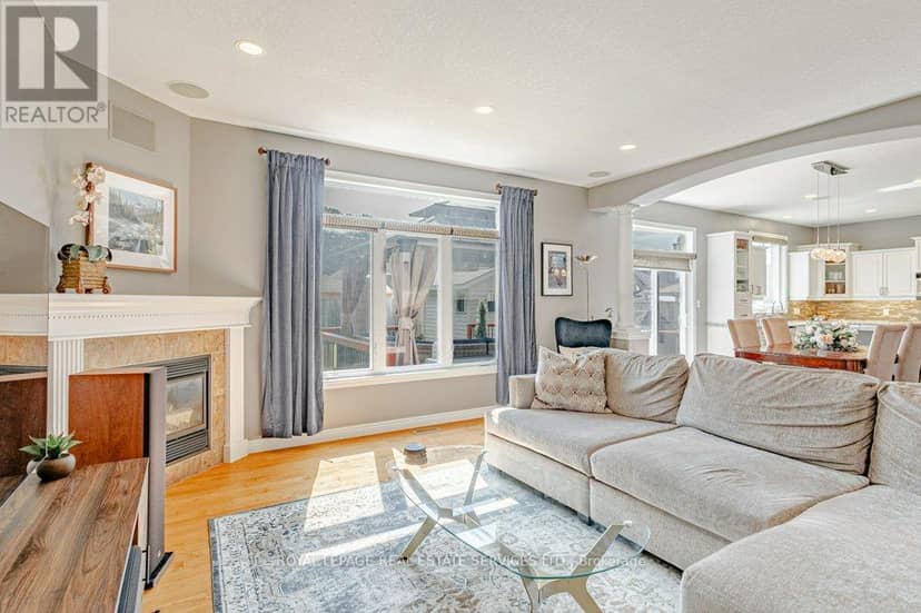 560 Lakeview Drive — photo 10 of 40