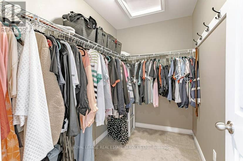 560 Lakeview Drive — photo 27 of 40