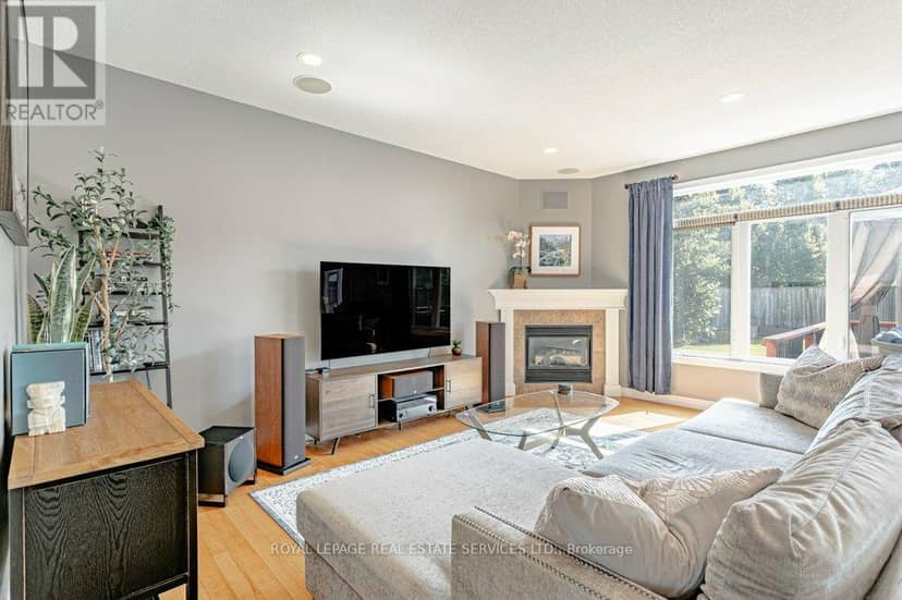 560 Lakeview Drive — photo 9 of 40