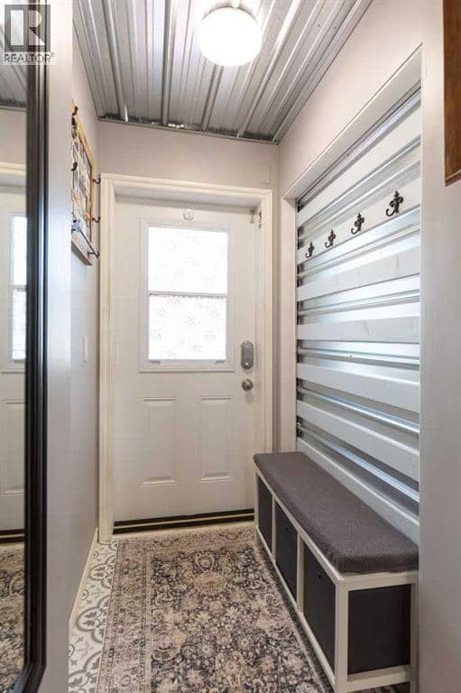 249 Somerset Way SE — photo 19 of 40