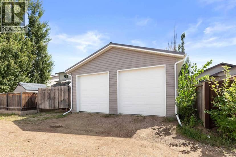 249 Somerset Way SE, Medicine Hat, photo 2