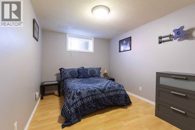 249 Somerset Way SE — photo 29 of 40