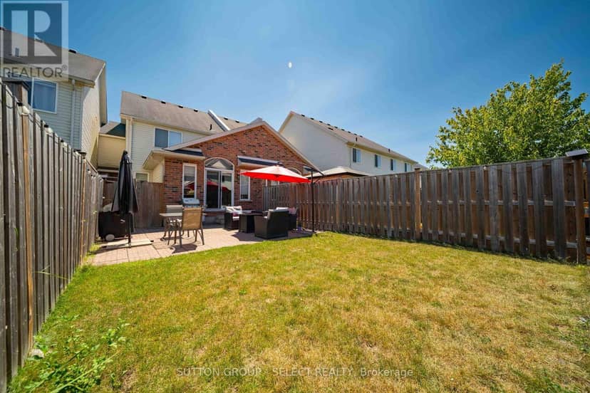 934 Silverfox Crescent — photo 35 of 40