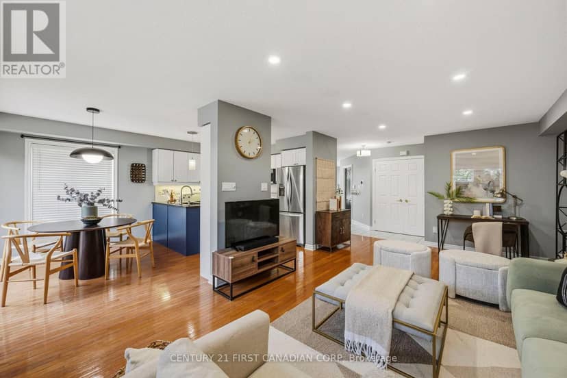 135 - 600 Hyde Park Road — photo 14 of 39