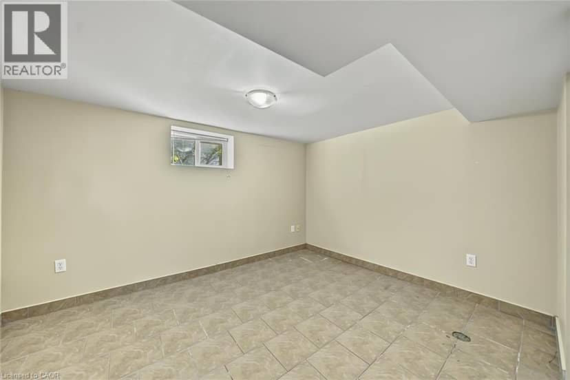 270 WEIR Street N — photo 26 of 39