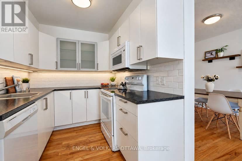 154 College Circle — photo 19 of 40
