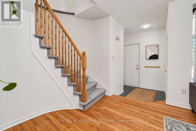 154 College Circle, Ottawa, photo 5