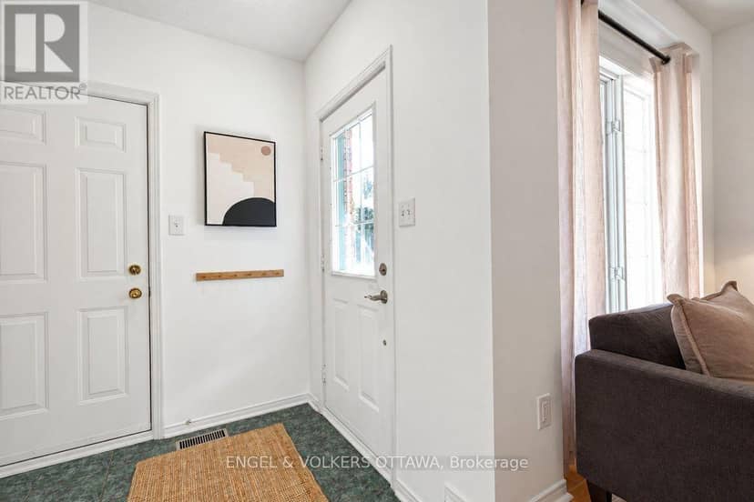 154 College Circle, Ottawa, photo 7