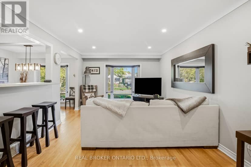 43 Shoreline Drive — photo 10 of 32